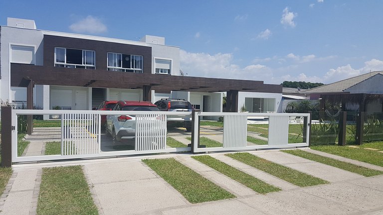 No Atlantida Park Residence - Apartamento térreo com suite e