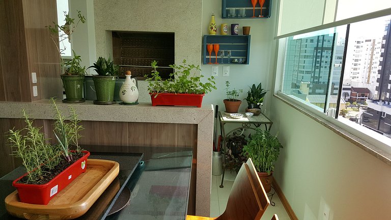 Em Capao da Canoa - Apartamento de morador, piscina e próxim