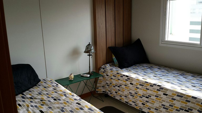 Em Capao da Canoa - Apartamento de morador, piscina e próxim