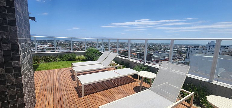 Apê do Sonho com Rooftop Piscina Vista Serra e Mar