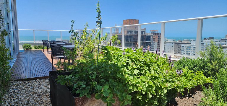 Apê do Sonho com Rooftop Piscina Vista Serra e Mar